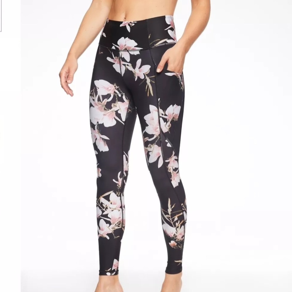 Athleta Salutation Stash Pocket Floral Magnolia Tight In Regal Plum Large Petite